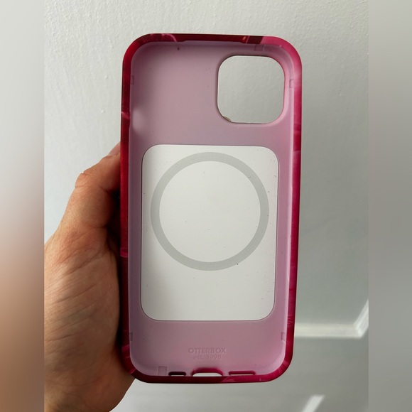 Brand New Otterbox Figura iPhone 13 Case with MagSafe - Picture 2 of 4